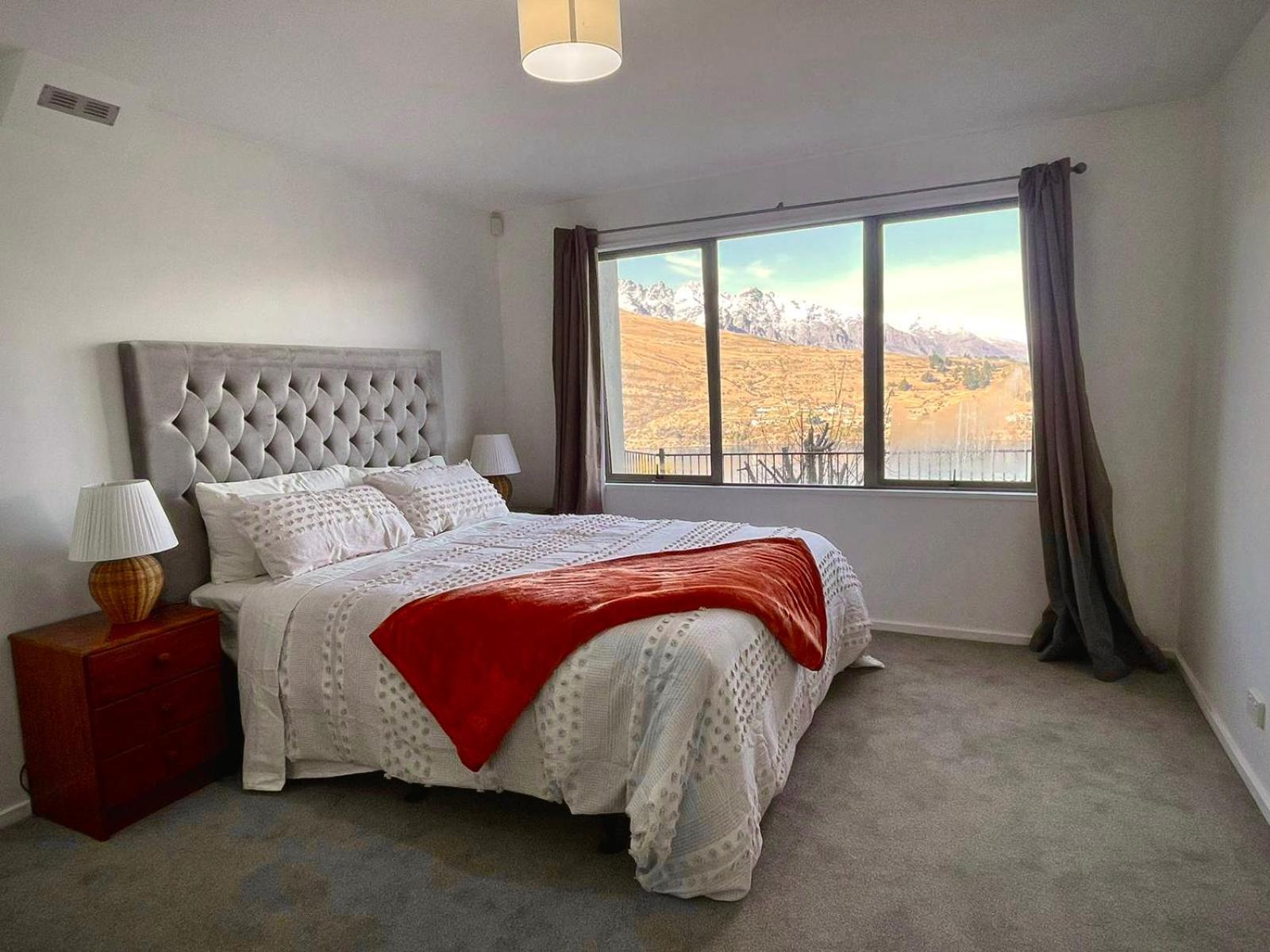 קווינסטאון Ming'S Lakeside Goldleaf Suites מראה חיצוני תמונה